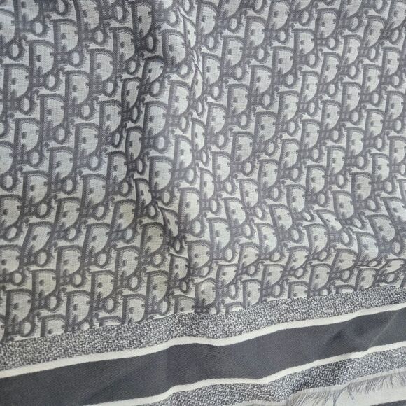 Dior Shawl Scarf new + box - Picture 5 of 10